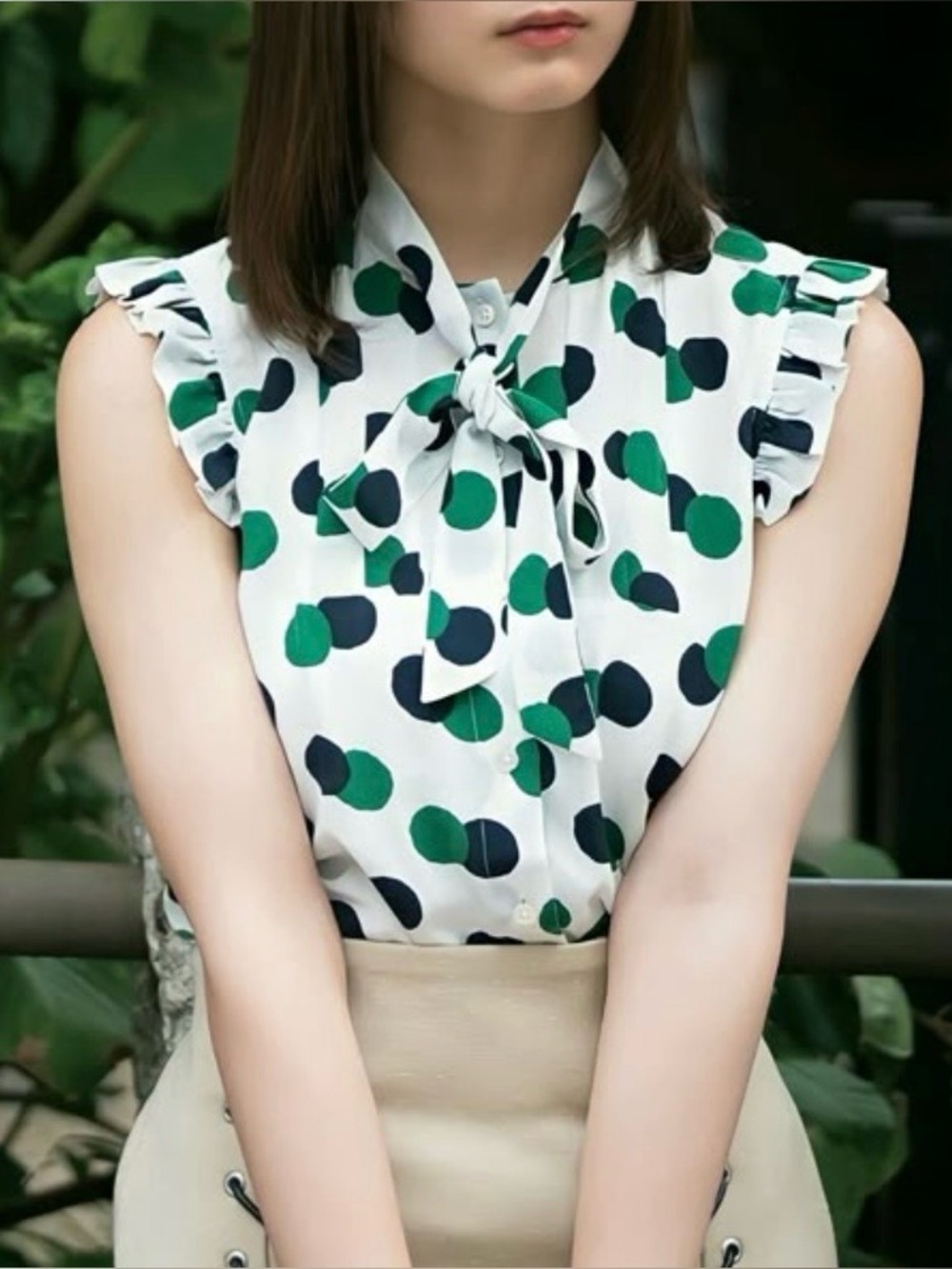Brooks Brothers Sleeveless Tie-Neck Polka Dot Blouse - Green/Navy on Off White